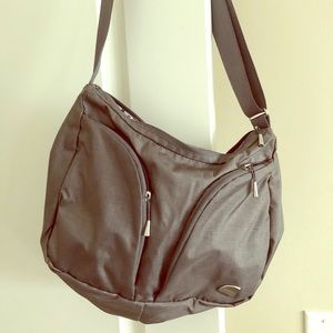 Overland Equipment Travel bag